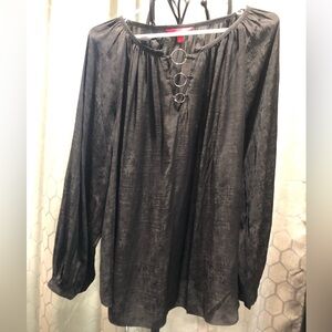 Black top  2X  Jennifer Lopez